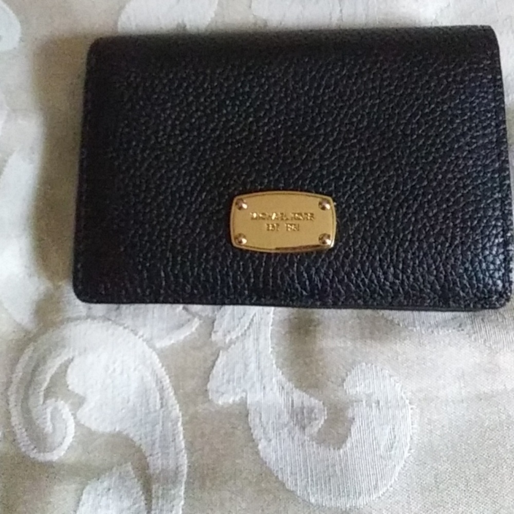 not my tpye of wallet